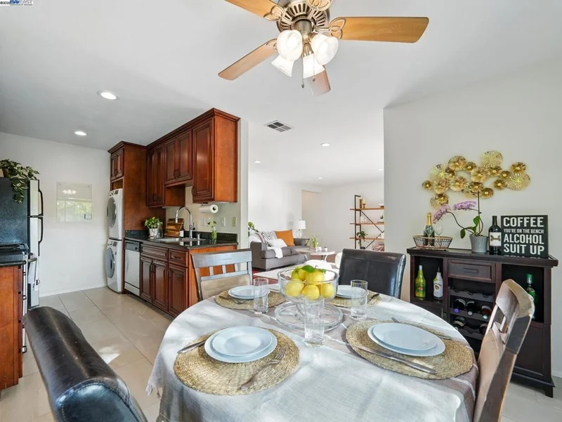 900 Cambridge 93, Benicia, CA 94510