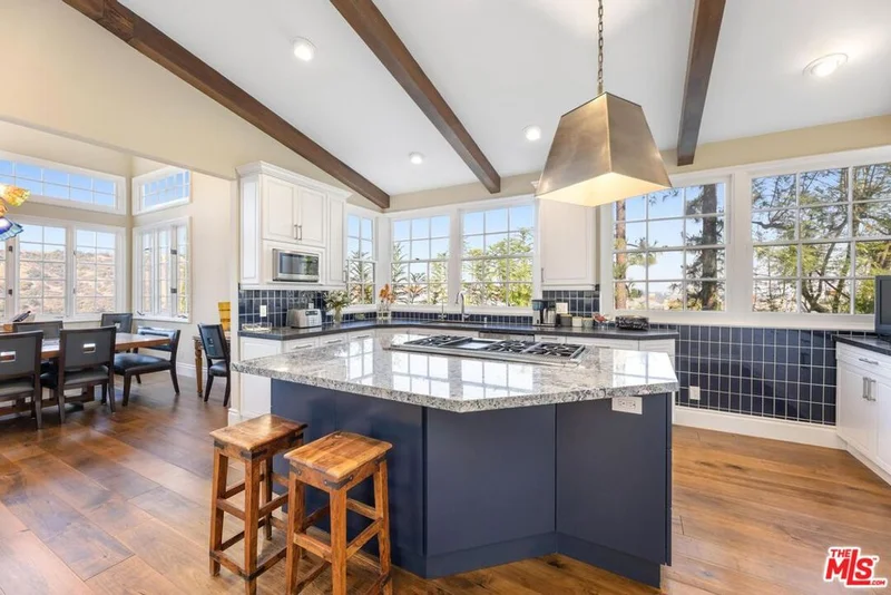 2270 The Terrace, Los Angeles, CA 90049