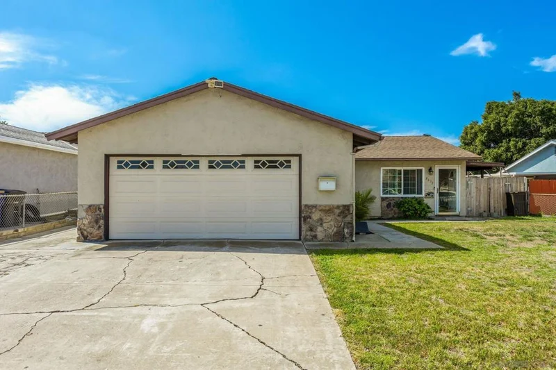 8631 Spring Vista Way, Spring Valley, CA 91977