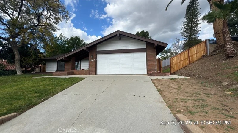 1245 Blazewood Street, Riverside, CA 92507