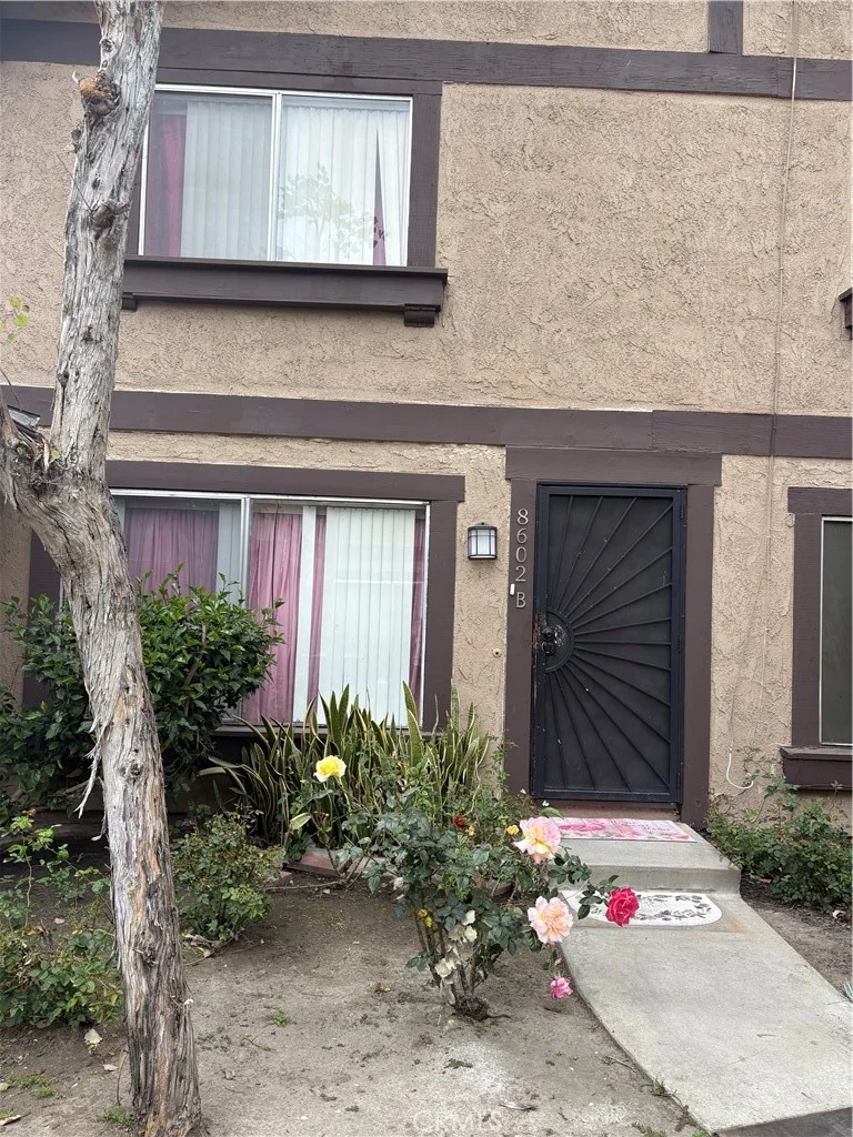 8602 Elburg Street B, Paramount, CA 90723