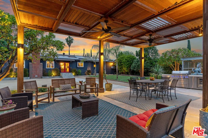 11224 Osborne Street, Lakeview Terrace, CA 91342