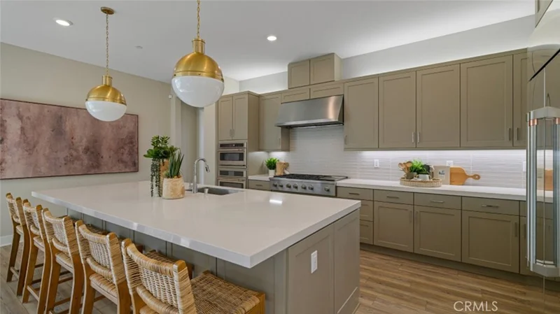 29452 Via Diamante, Valencia, CA 91354