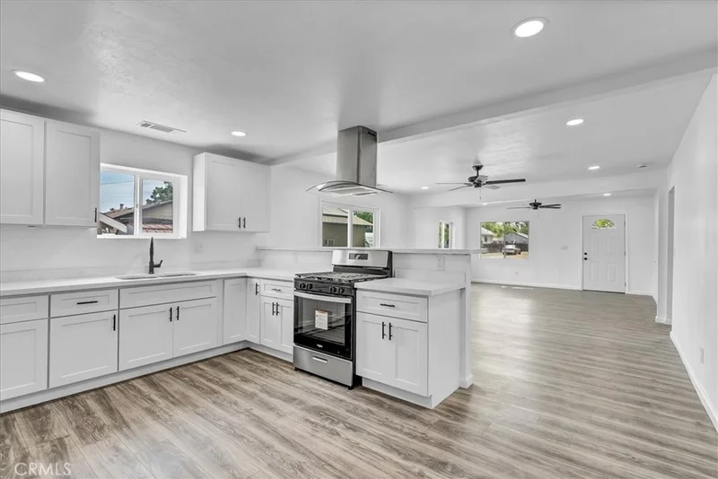 516 C Street, Lemoore, CA 93245