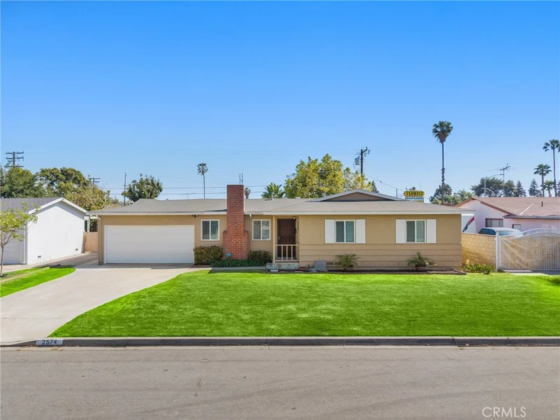 2574 W Heffron Drive, Anaheim, CA 92804
