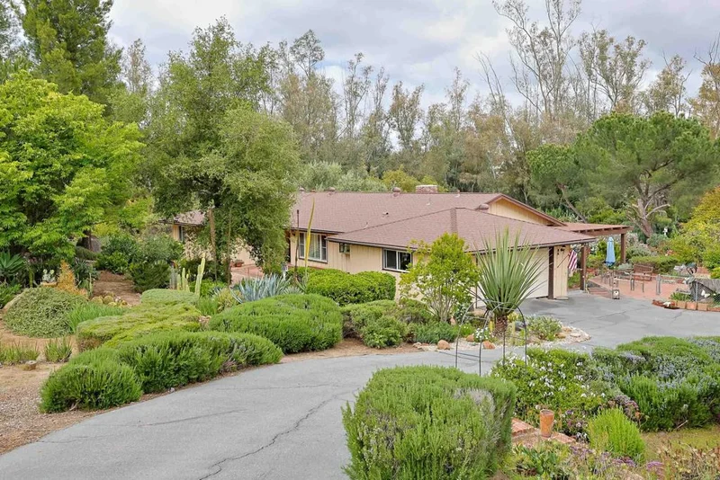 1850 Rancho Janet, Alpine, CA 91901