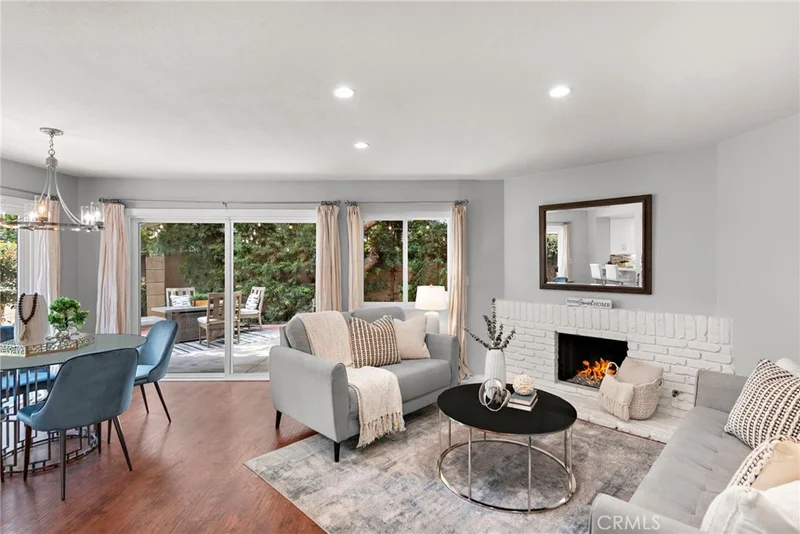 2554 Elden Avenue B101, Costa Mesa, CA 92627