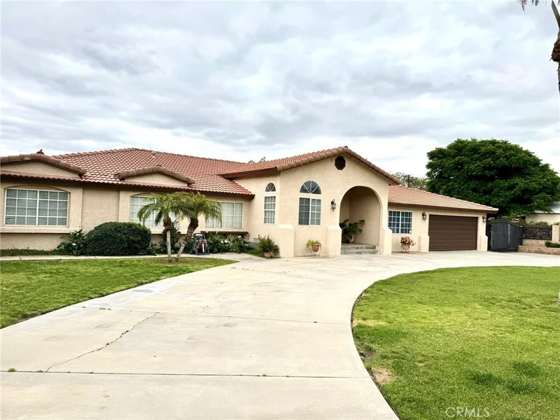 2285 W 2nd Avenue, San Bernardino, CA 92407