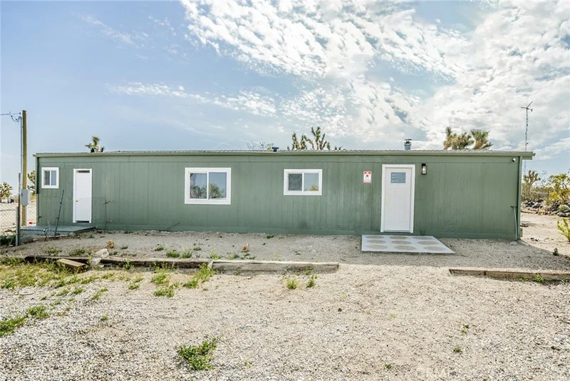 12345 Buckwheat Road, Phelan, CA 92371