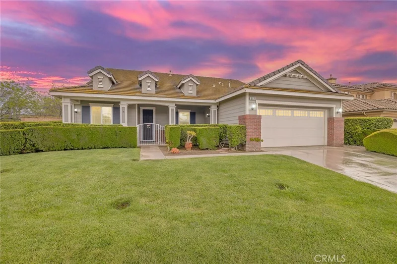 562 Silverhawk Drive, Corona, CA 92879
