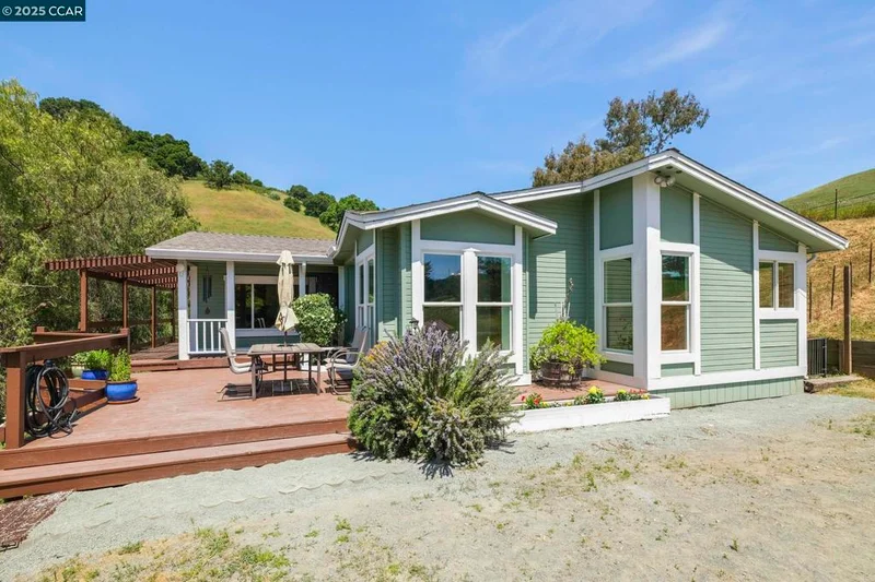 2251 Rancho Del Lago Rd, Martinez, CA 94553