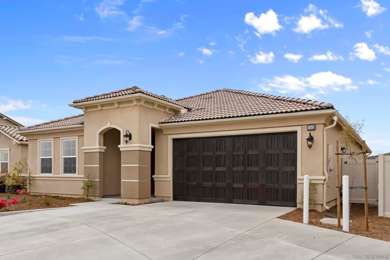 1242 Topanga Dr, San Marcos, CA 92069