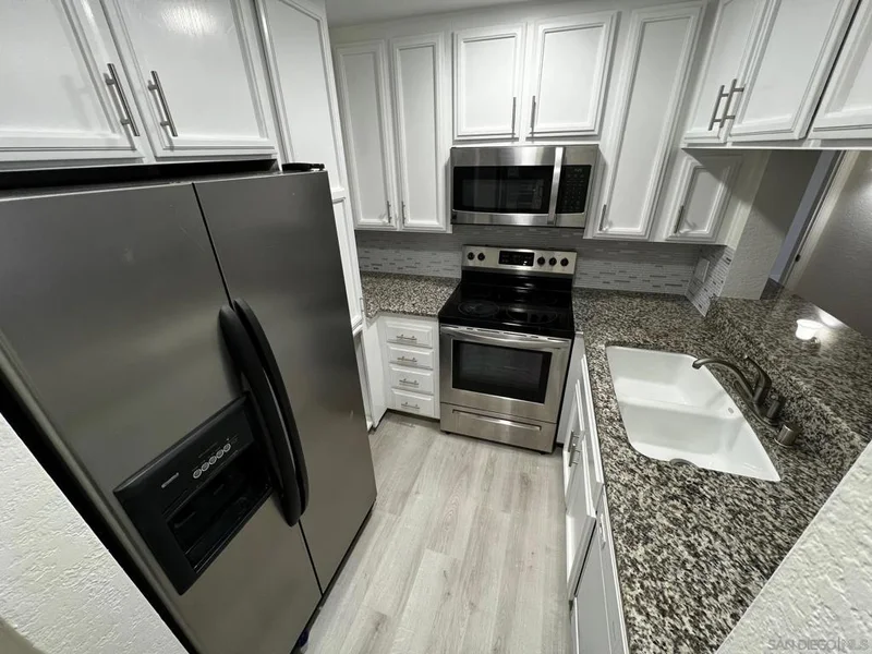 5605 Friars Rd 312, San Diego, CA 92110