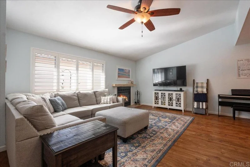 255 Oleander Drive, Oceanside, CA 92057