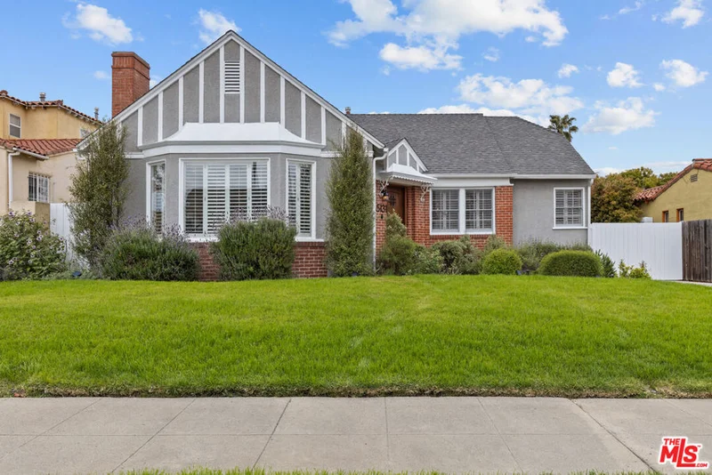 5131 Angeles Vista Boulevard, View Park, CA 90043