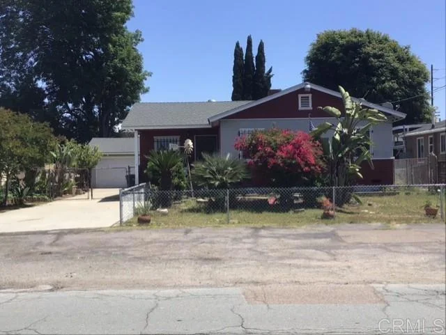 889 S Sunshine Avenue, El Cajon, CA 92020