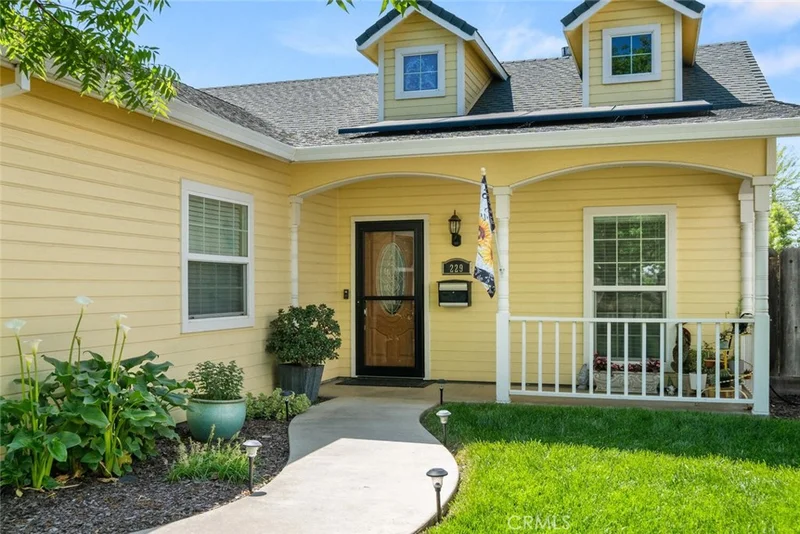 229 N Yolo Street, Willows, CA 95988