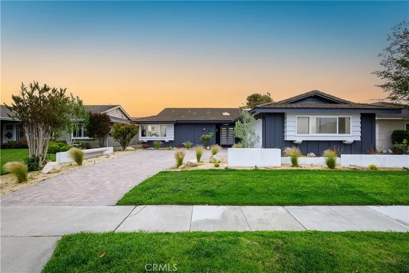 10360 El Monterey, Fountain Valley, CA 92708