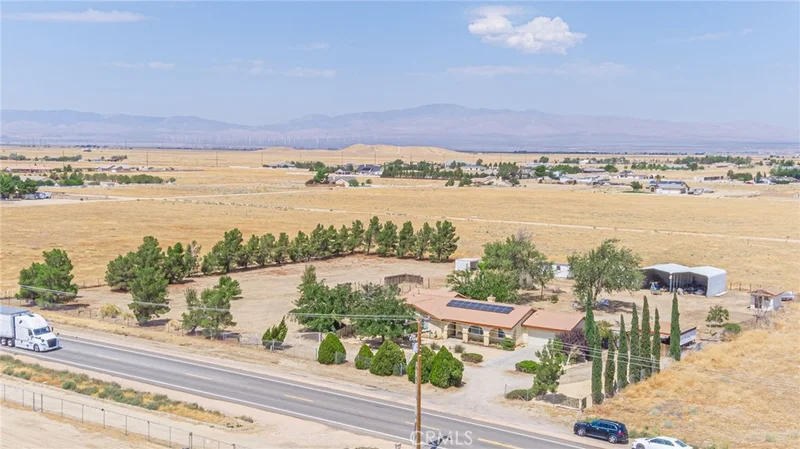 8541 W Avenue D, Lancaster, CA 93536