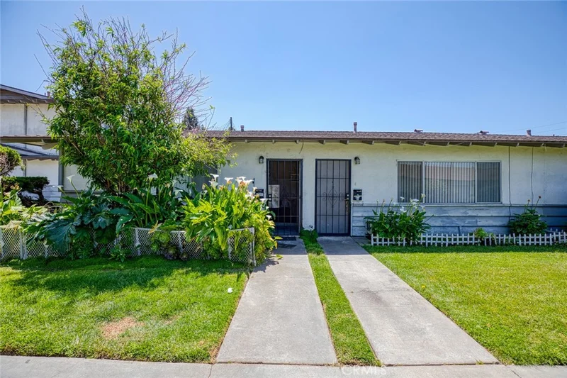 615 S Euclid Street 57, Santa Ana, CA 92704