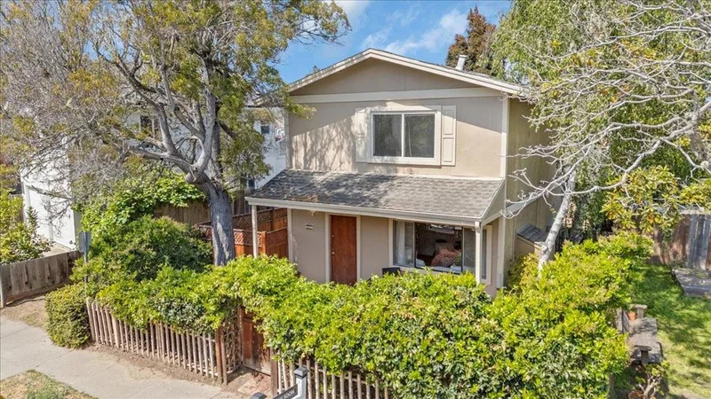 521 Wilkes Circle, Santa Cruz, CA 95060