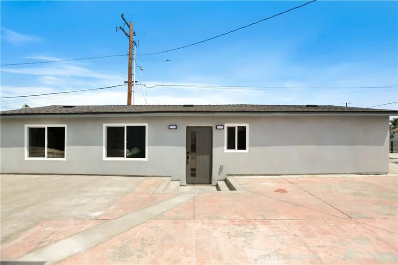 8658 Laurel Avenue, Fontana, CA 92335