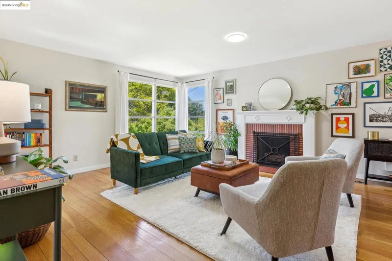4634 Camden St, Oakland, CA 94619