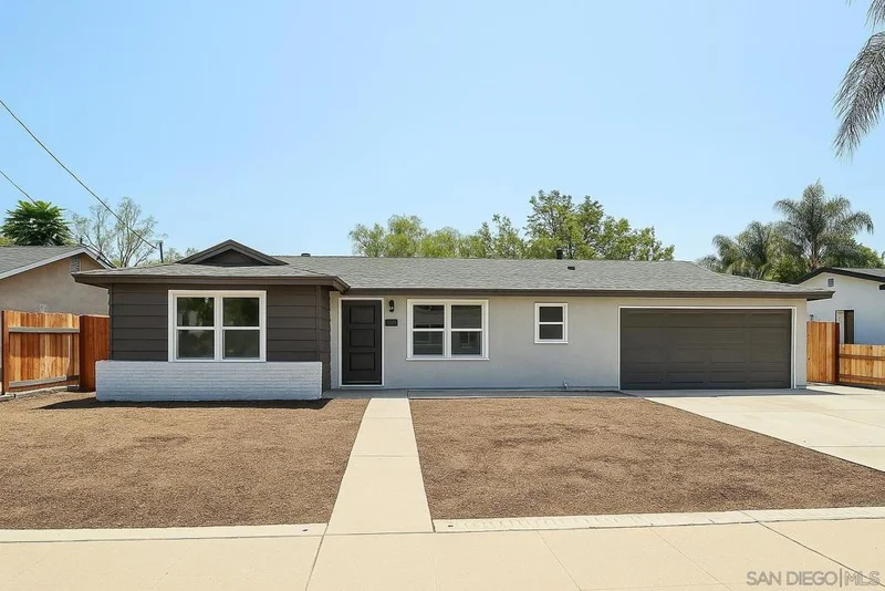9055 Gorge Avenue, Santee, CA 92071