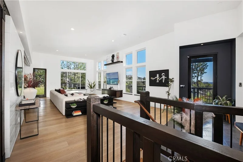10421 Grove Oak Drive, North Tustin, CA 92705