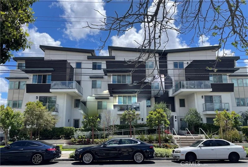 518 E Windsor Road 106, Glendale, CA 91205