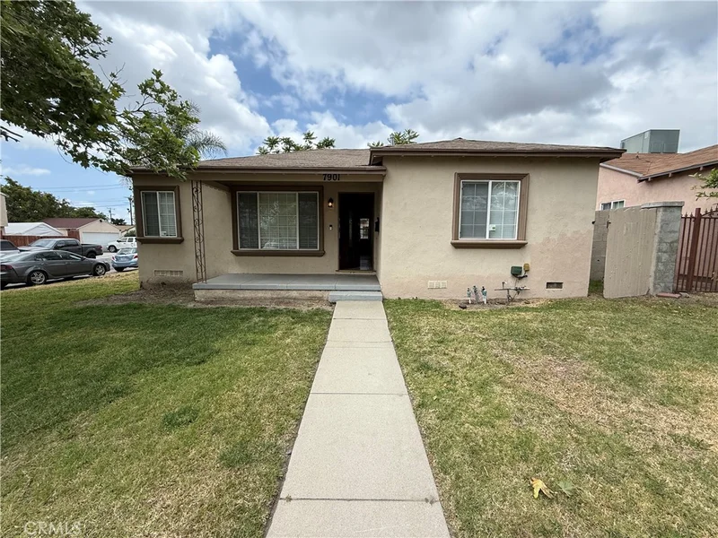 7901 Craner Avenue, Sun Valley, CA 91352