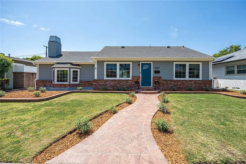 2267 Ocana Avenue, Long Beach, CA 90815