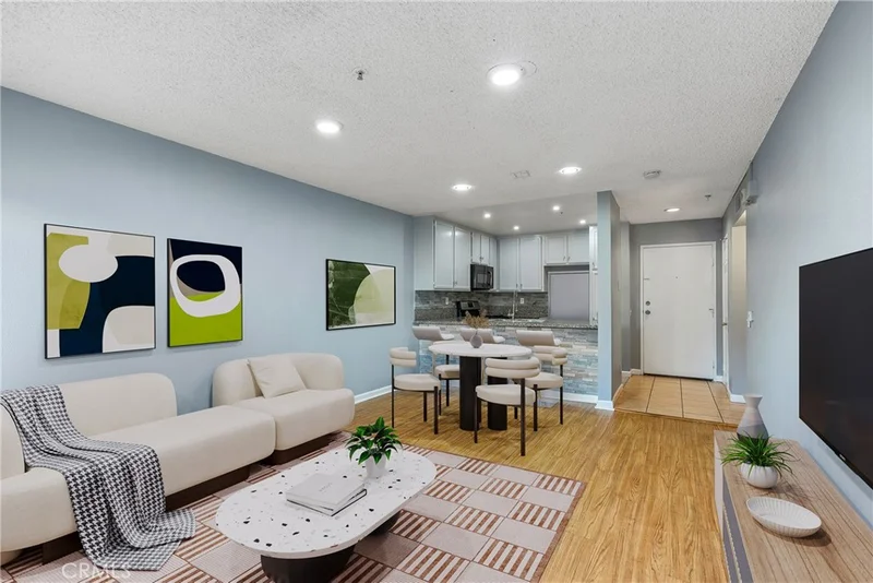 450 E 4th Street 127, Santa Ana, CA 92701