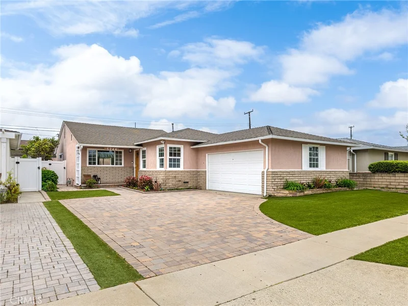 5244 W 137th Place, Hawthorne, CA 90250
