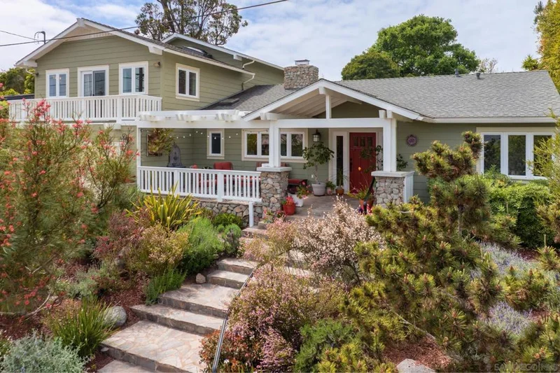 548 Tarento Dr, San Diego, CA 92106