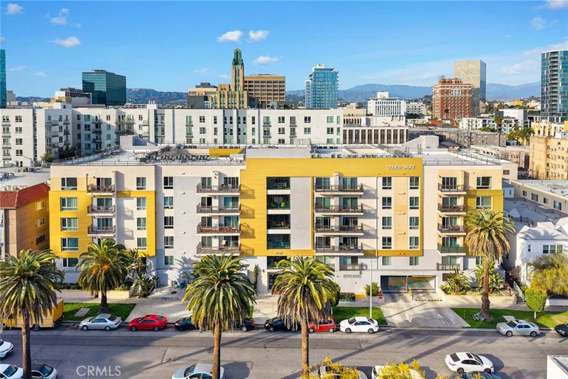 2939 Leeward Ave 318, Los Angeles, CA 90005