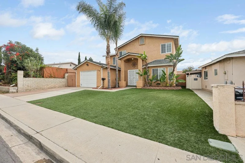 774 Reef Dr, San Diego, CA 92154