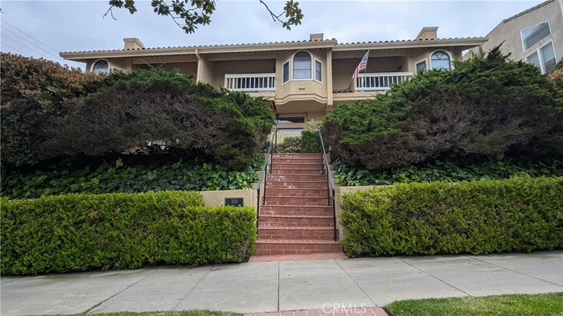 100 S Lucia Avenue 1, Redondo Beach, CA 90277