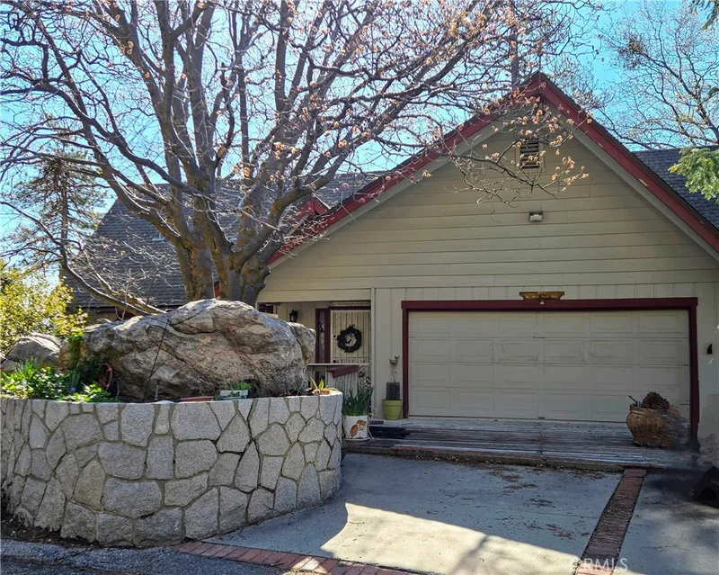 257 Old Toll Road, Lake Arrowhead, CA 92352