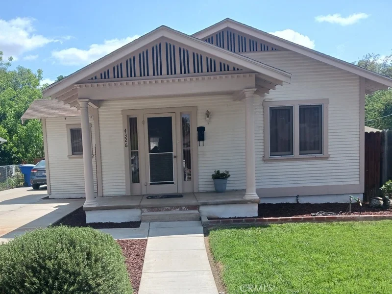 4326 Edgewood Place, Riverside, CA 92506