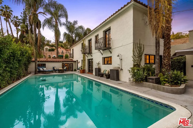 2280 Holly Drive, Los Angeles, CA 90068
