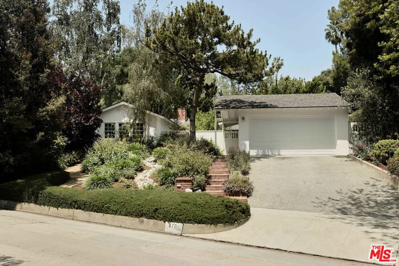 870 Laguna Road, Pasadena, CA 91105