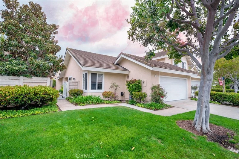 19 Windsong, Irvine, CA 92614