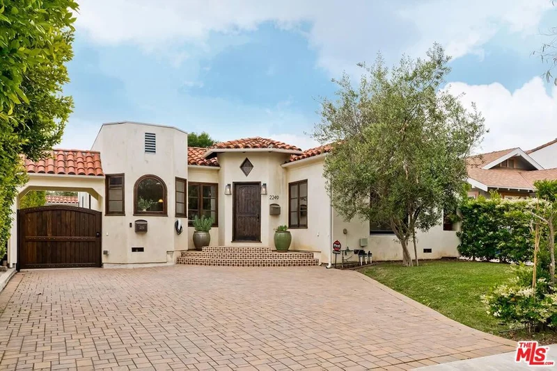 2249 Overland Avenue, Los Angeles, CA 90064