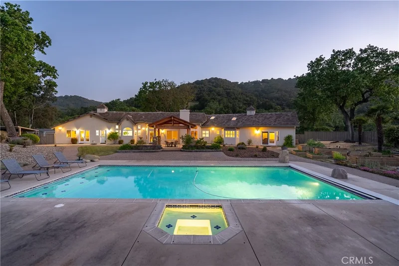 11620 Cenegal Road, Atascadero, CA 93422