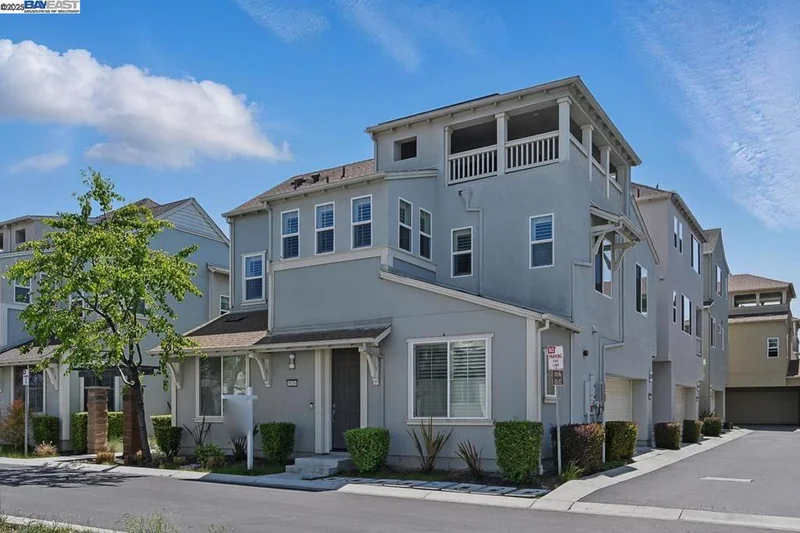 8526 Jetty Way, Newark, CA 94560
