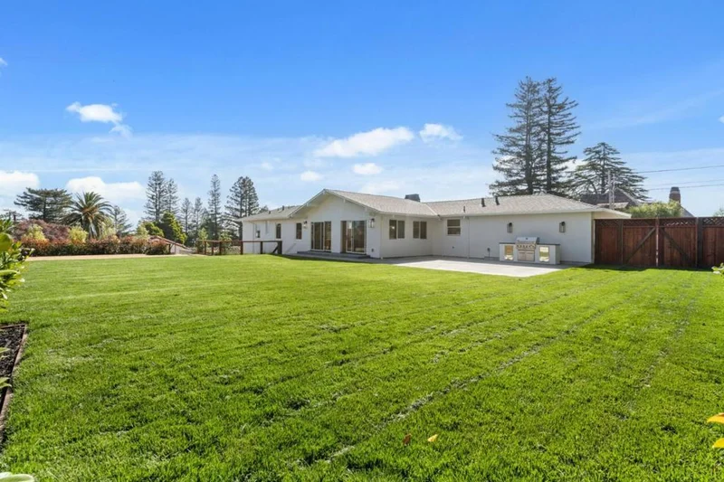 1024 La Cuesta Road, Hillsborough, CA 94010