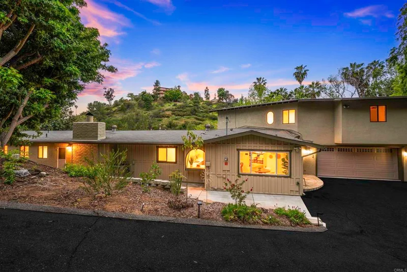 4344 Calavo Drive, La Mesa, CA 91941