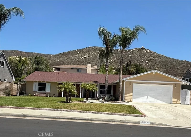 5525 Peacock Lane, Riverside, CA 92505