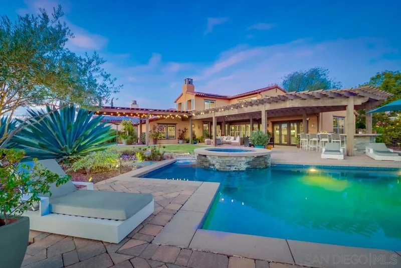 8457 Lower Scarborough, San Diego, CA 92127
